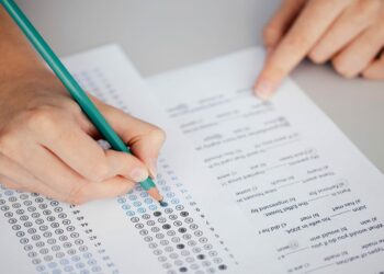 Constitucionalidade da reserva de vagas para pessoas acima de 40 anos em contratações públicas: interpretação conforme na ADI 4082