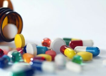 Concessão judicial de medicamentos pelo Poder Judiciário: critérios e excepcionalidades no fornecimento de medicamentos não incorporados ao SUS