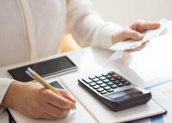 Aplicação imediata do novo piso para execuções fiscais de conselhos profissionais: análise do Tema Repetitivo 1193 do STJ