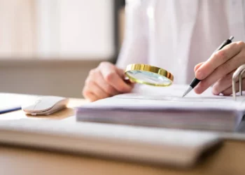 Extinção da punibilidade pelo inadimplemento da pena de multa: requisitos e interpretação dos tribunais superiores